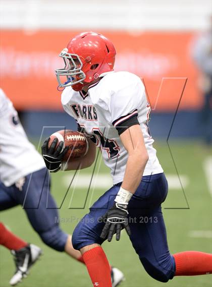 Thumbnail 3 in Rye Neck vs. Chenango Forks (NYSPHSAA Class C Final) photogallery.