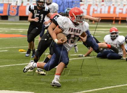 Thumbnail 2 in Rye Neck vs. Chenango Forks (NYSPHSAA Class C Final) photogallery.