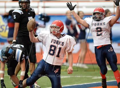 Thumbnail 2 in Rye Neck vs. Chenango Forks (NYSPHSAA Class C Final) photogallery.