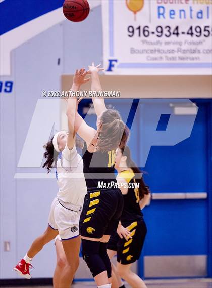 Thumbnail 1 in Del Oro @ Folsom photogallery.