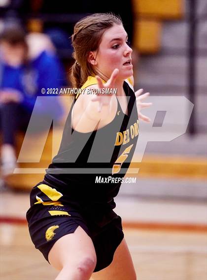 Thumbnail 2 in Del Oro @ Folsom photogallery.