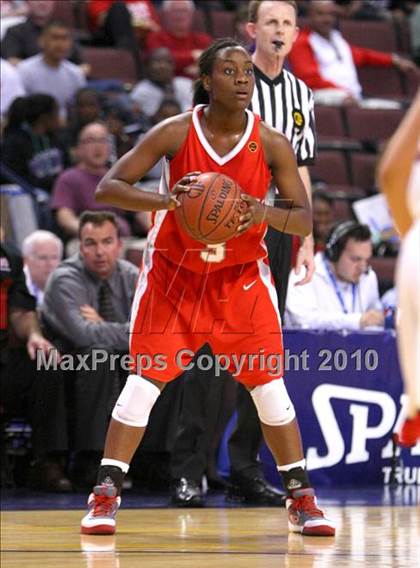 Thumbnail 3 in Carondelet vs. Mater Dei (CIF State D2 Final) photogallery.