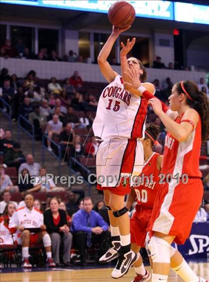 Thumbnail 2 in Carondelet vs. Mater Dei (CIF State D2 Final) photogallery.