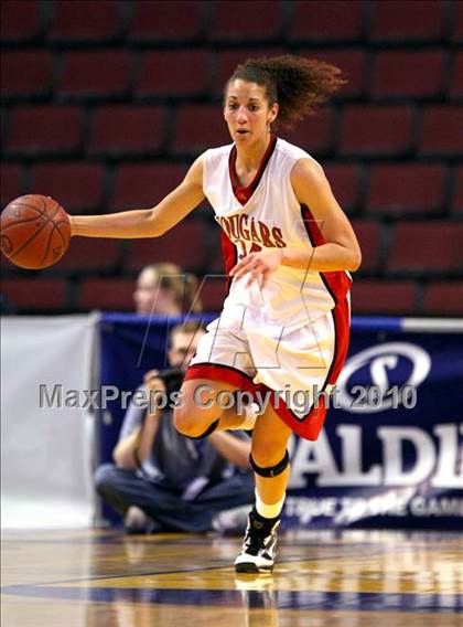 Thumbnail 2 in Carondelet vs. Mater Dei (CIF State D2 Final) photogallery.