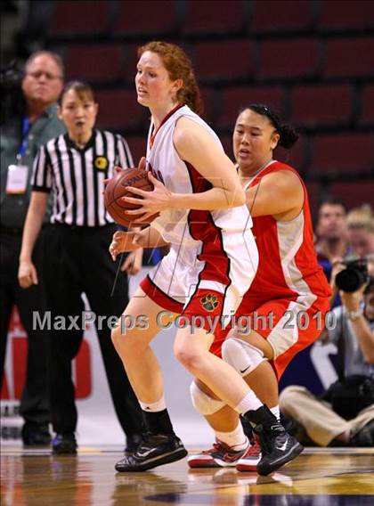 Thumbnail 2 in Carondelet vs. Mater Dei (CIF State D2 Final) photogallery.