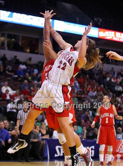 Thumbnail 1 in Carondelet vs. Mater Dei (CIF State D2 Final) photogallery.