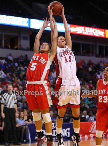 Thumbnail 1 in Carondelet vs. Mater Dei (CIF State D2 Final) photogallery.
