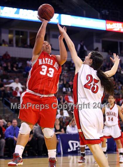 Thumbnail 3 in Carondelet vs. Mater Dei (CIF State D2 Final) photogallery.