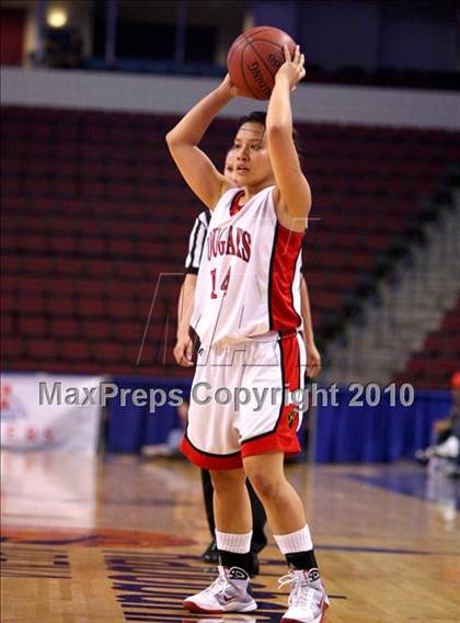 Thumbnail 2 in Carondelet vs. Mater Dei (CIF State D2 Final) photogallery.