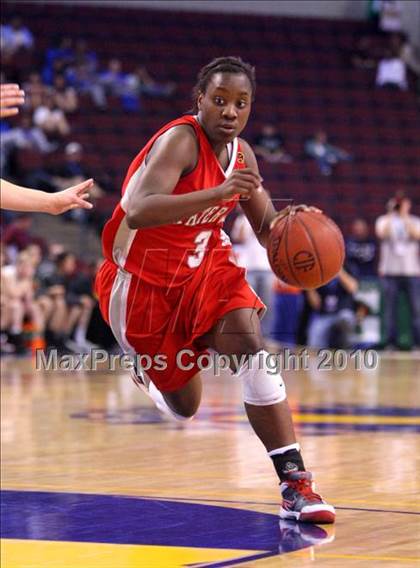 Thumbnail 1 in Carondelet vs. Mater Dei (CIF State D2 Final) photogallery.