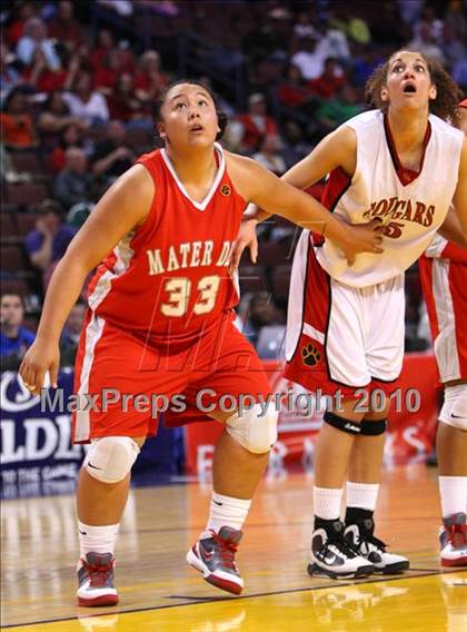 Thumbnail 3 in Carondelet vs. Mater Dei (CIF State D2 Final) photogallery.