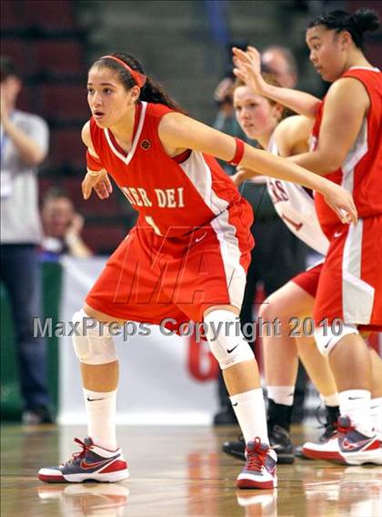 Thumbnail 1 in Carondelet vs. Mater Dei (CIF State D2 Final) photogallery.