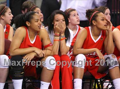 Thumbnail 3 in Carondelet vs. Mater Dei (CIF State D2 Final) photogallery.