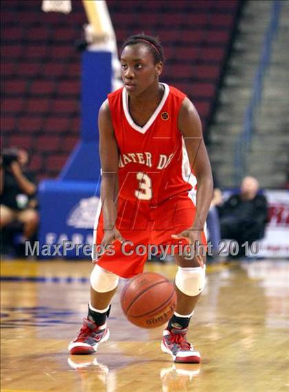 Thumbnail 3 in Carondelet vs. Mater Dei (CIF State D2 Final) photogallery.