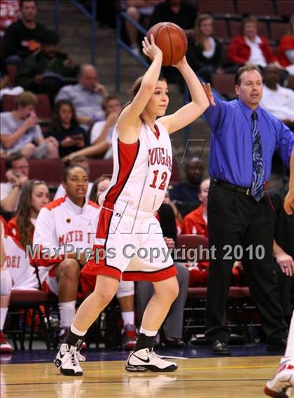 Thumbnail 2 in Carondelet vs. Mater Dei (CIF State D2 Final) photogallery.