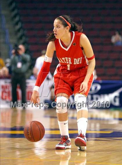 Thumbnail 3 in Carondelet vs. Mater Dei (CIF State D2 Final) photogallery.