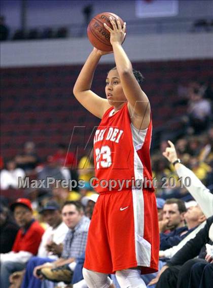 Thumbnail 1 in Carondelet vs. Mater Dei (CIF State D2 Final) photogallery.