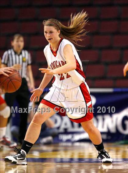 Thumbnail 2 in Carondelet vs. Mater Dei (CIF State D2 Final) photogallery.