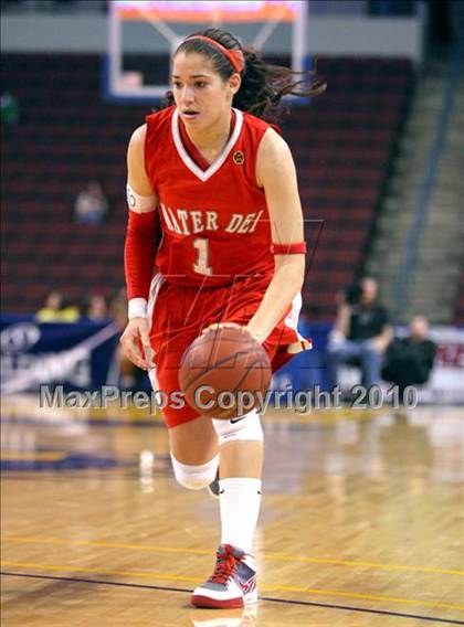 Thumbnail 3 in Carondelet vs. Mater Dei (CIF State D2 Final) photogallery.