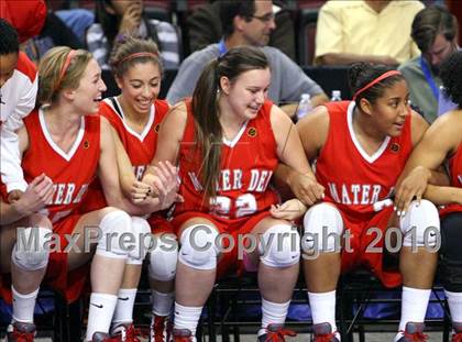 Thumbnail 3 in Carondelet vs. Mater Dei (CIF State D2 Final) photogallery.