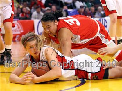 Thumbnail 1 in Carondelet vs. Mater Dei (CIF State D2 Final) photogallery.