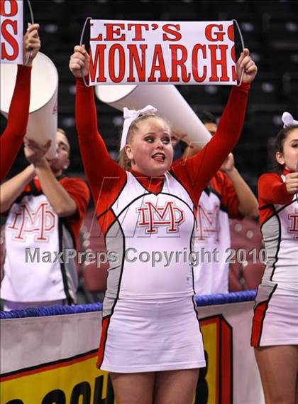 Thumbnail 3 in Carondelet vs. Mater Dei (CIF State D2 Final) photogallery.