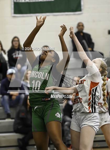 Thumbnail 2 in Lincoln School vs. Exeter-West Greenwich (RIIL Division 3 Semifinal) photogallery.