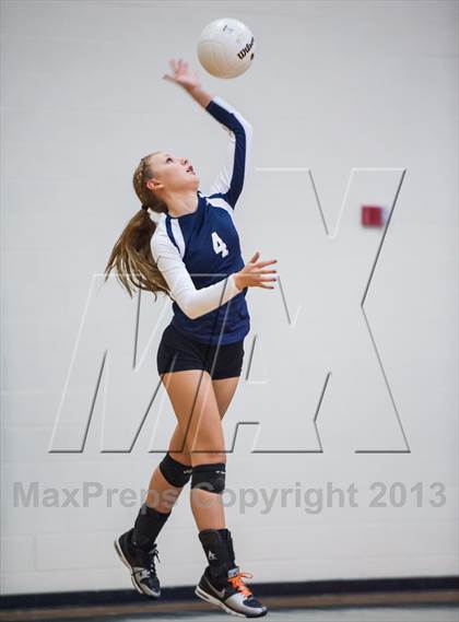 Thumbnail 1 in Lakewood @ Pine Creek (CHSAA 5A Regionals - Region 12) photogallery.