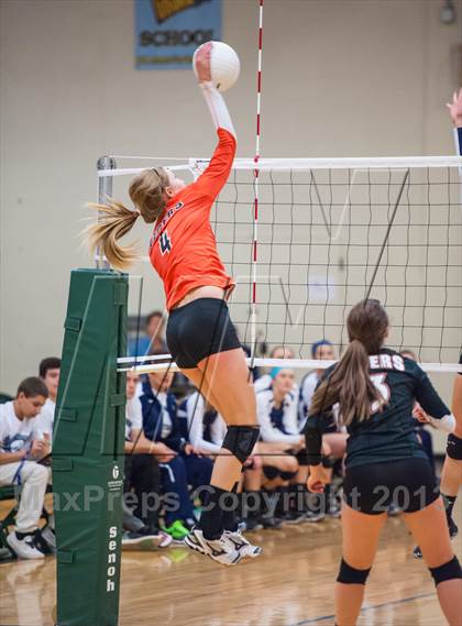 Thumbnail 2 in Lakewood @ Pine Creek (CHSAA 5A Regionals - Region 12) photogallery.