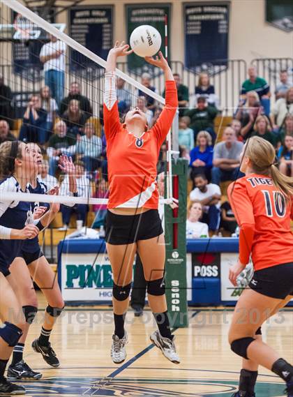 Thumbnail 3 in Lakewood @ Pine Creek (CHSAA 5A Regionals - Region 12) photogallery.