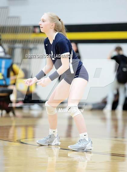 Thumbnail 1 in Keller vs Fossil Ridge photogallery.