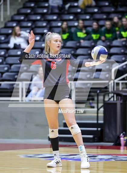 Thumbnail 1 in Lorena vs. Gunter (UIL Volleyball 3A Semifinals) photogallery.