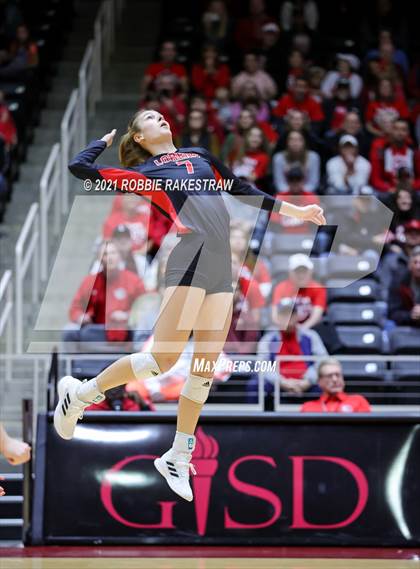 Thumbnail 2 in Lorena vs. Gunter (UIL Volleyball 3A Semifinals) photogallery.