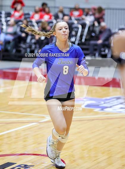 Thumbnail 2 in Lorena vs. Gunter (UIL Volleyball 3A Semifinals) photogallery.