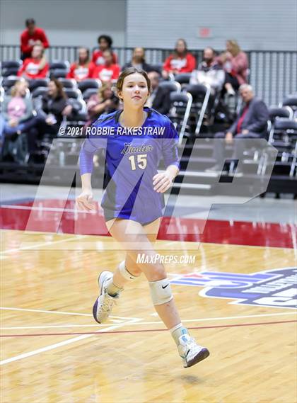 Thumbnail 3 in Lorena vs. Gunter (UIL Volleyball 3A Semifinals) photogallery.