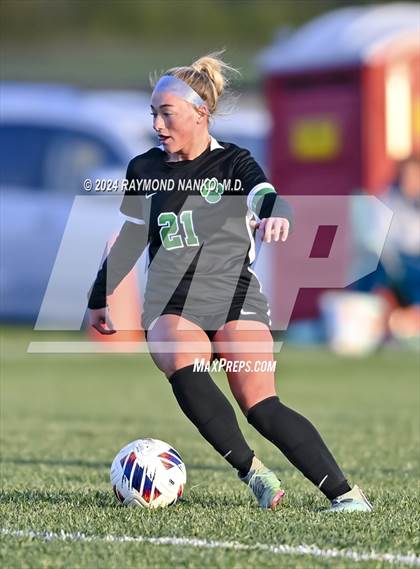 Thumbnail 2 in Oak Hill @ Yorktown (IHSAA 2A Region 12 Semifinal)  photogallery.