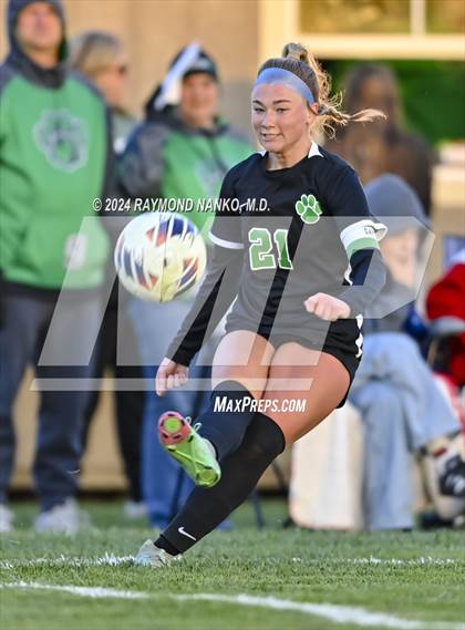 Thumbnail 2 in Oak Hill @ Yorktown (IHSAA 2A Region 12 Semifinal)  photogallery.