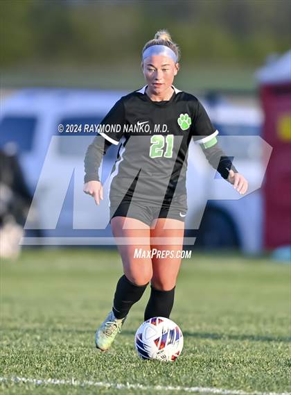 Thumbnail 2 in Oak Hill @ Yorktown (IHSAA 2A Region 12 Semifinal)  photogallery.