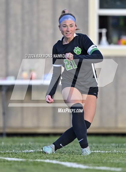 Thumbnail 2 in Oak Hill @ Yorktown (IHSAA 2A Region 12 Semifinal)  photogallery.