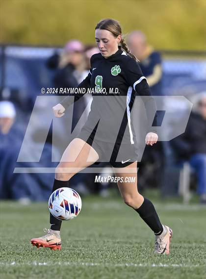 Thumbnail 2 in Oak Hill @ Yorktown (IHSAA 2A Region 12 Semifinal)  photogallery.