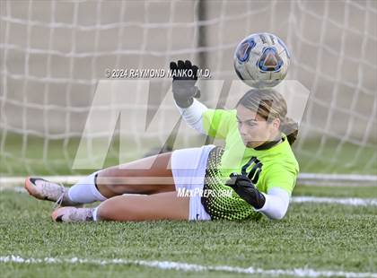 Thumbnail 3 in Oak Hill @ Yorktown (IHSAA 2A Region 12 Semifinal)  photogallery.
