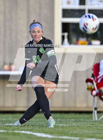 Thumbnail 1 in Oak Hill @ Yorktown (IHSAA 2A Region 12 Semifinal)  photogallery.