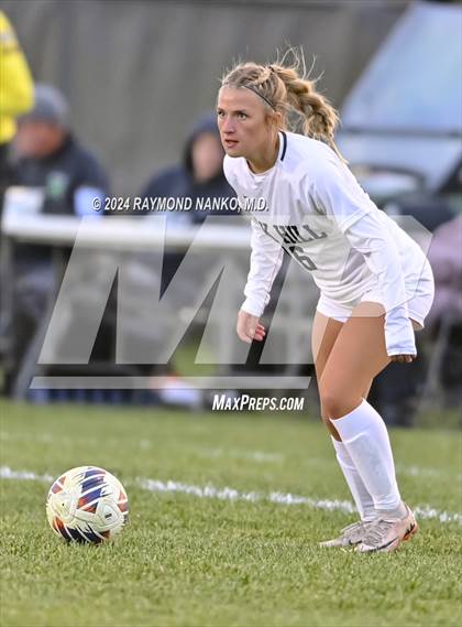 Thumbnail 2 in Oak Hill @ Yorktown (IHSAA 2A Region 12 Semifinal)  photogallery.