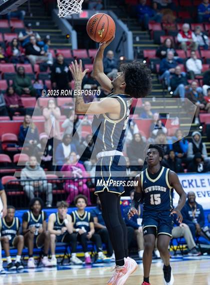 Thumbnail 2 in Newburgh vs Shaker (NYSPHSAA Class AAA Semifinal) photogallery.