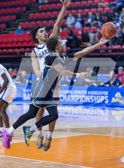 Thumbnail 3 in Newburgh vs Shaker (NYSPHSAA Class AAA Semifinal) photogallery.