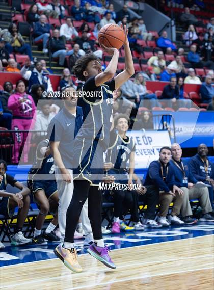 Thumbnail 1 in Newburgh vs Shaker (NYSPHSAA Class AAA Semifinal) photogallery.