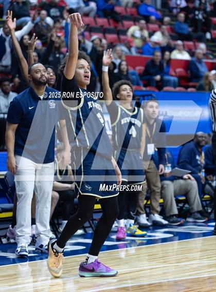 Thumbnail 2 in Newburgh vs Shaker (NYSPHSAA Class AAA Semifinal) photogallery.