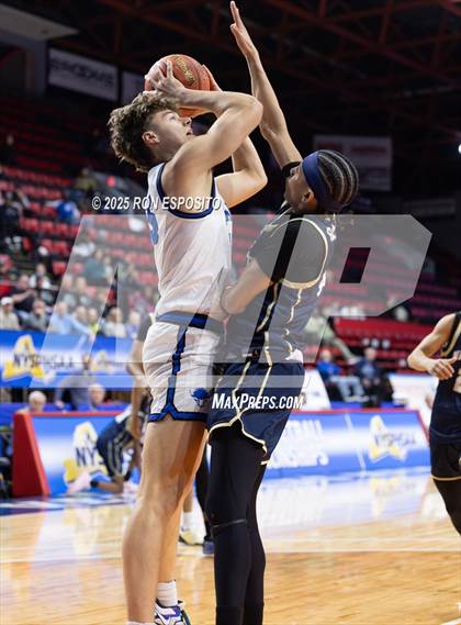 Thumbnail 3 in Newburgh vs Shaker (NYSPHSAA Class AAA Semifinal) photogallery.