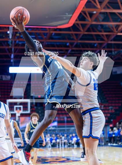 Thumbnail 3 in Newburgh vs Shaker (NYSPHSAA Class AAA Semifinal) photogallery.
