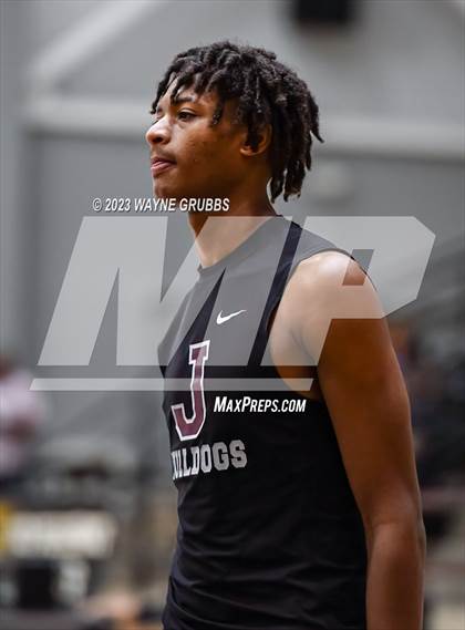 Thumbnail 2 in Jefferson vs. Hooks (UIL 3A Region Quarterfinal Playoff) photogallery.